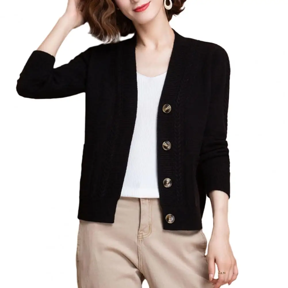

Middle Age Ladies Cardigan Solid Color Long Sleeve Cardigan Chic Middle-age Women's Knitted Cardigans V-neck Button for Spring