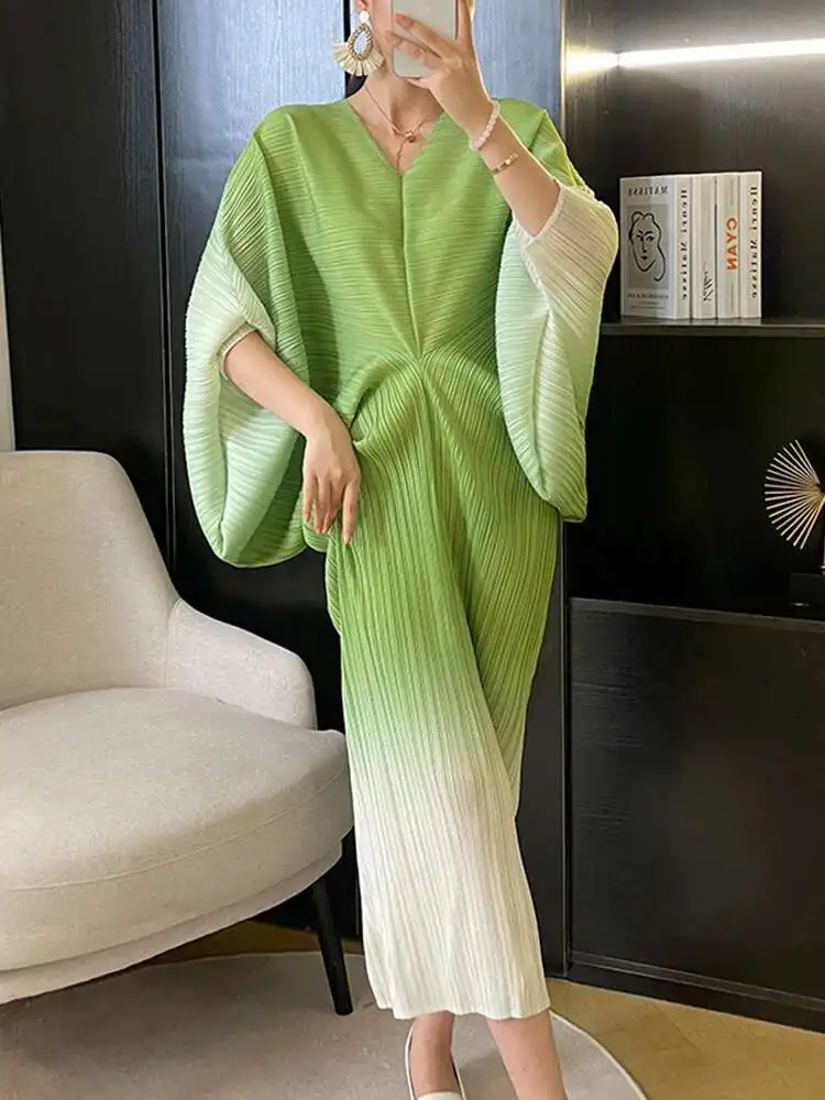 LANMREM Women's Gradient Pleated Dress V-neck Bat-sleeve Elegant Long Dresses Fashion Causal 2025 Summer New Clothing 2DE171 - Image 2