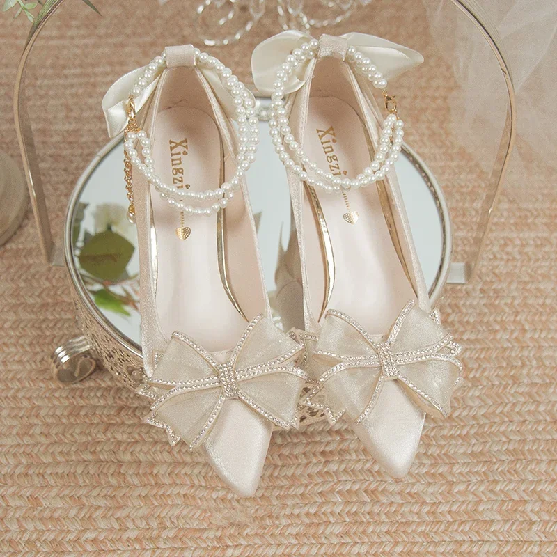 Bridal Shoes 2024 New Flower High Heel Pumps Women Elegant Pearl Strap Wedding Party Shoes Woman Silk Pointed Toe 2