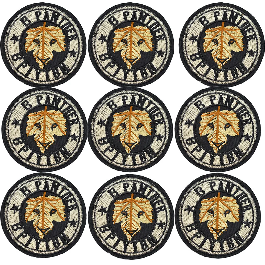 10Pcs Cirkel Badge Kleding Patches Panther Esdoornblad Geborduurde Applique Iron On Patch Naaien Accessoires Stickers Diy Kleden
