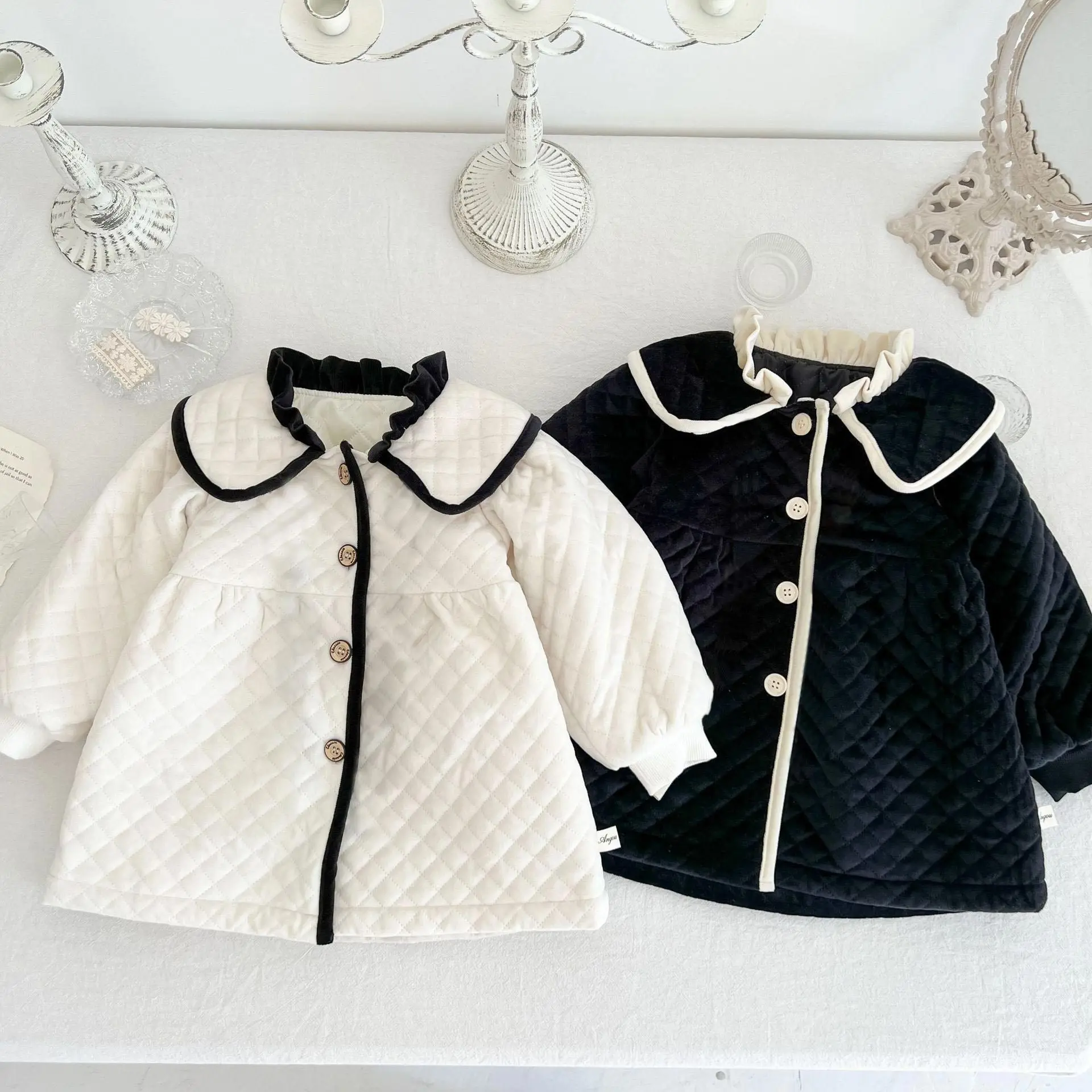 

2023 New Girl Infants Autumn Winter Cotton Princess Dress Small medium-sized Baby Plaid Long Sleeve Cotton Jacket Top Overcoat