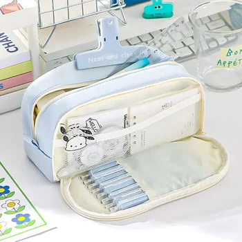 Astuccio elegante e pratico con grande capacità e sezioni multiple per riporre articoli di cancelleria Astuccio per il ritorno a scuola