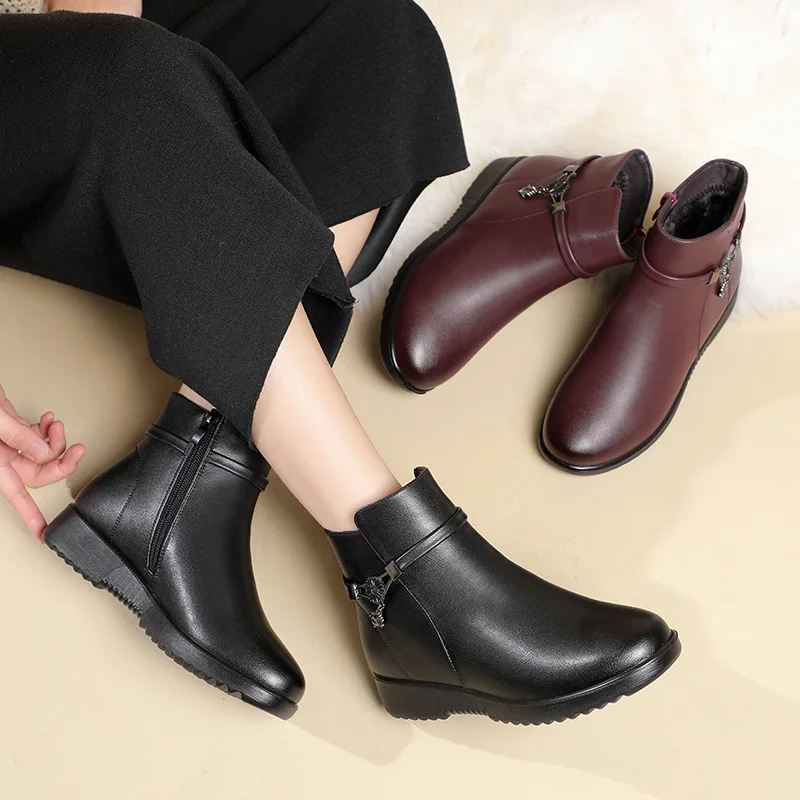 Winter Women's Leather Plush Wedge Flat Ankle Boots Female Outdoor Keep Warm Soft Snow Boots Mother Waterproof Non-slip Booties