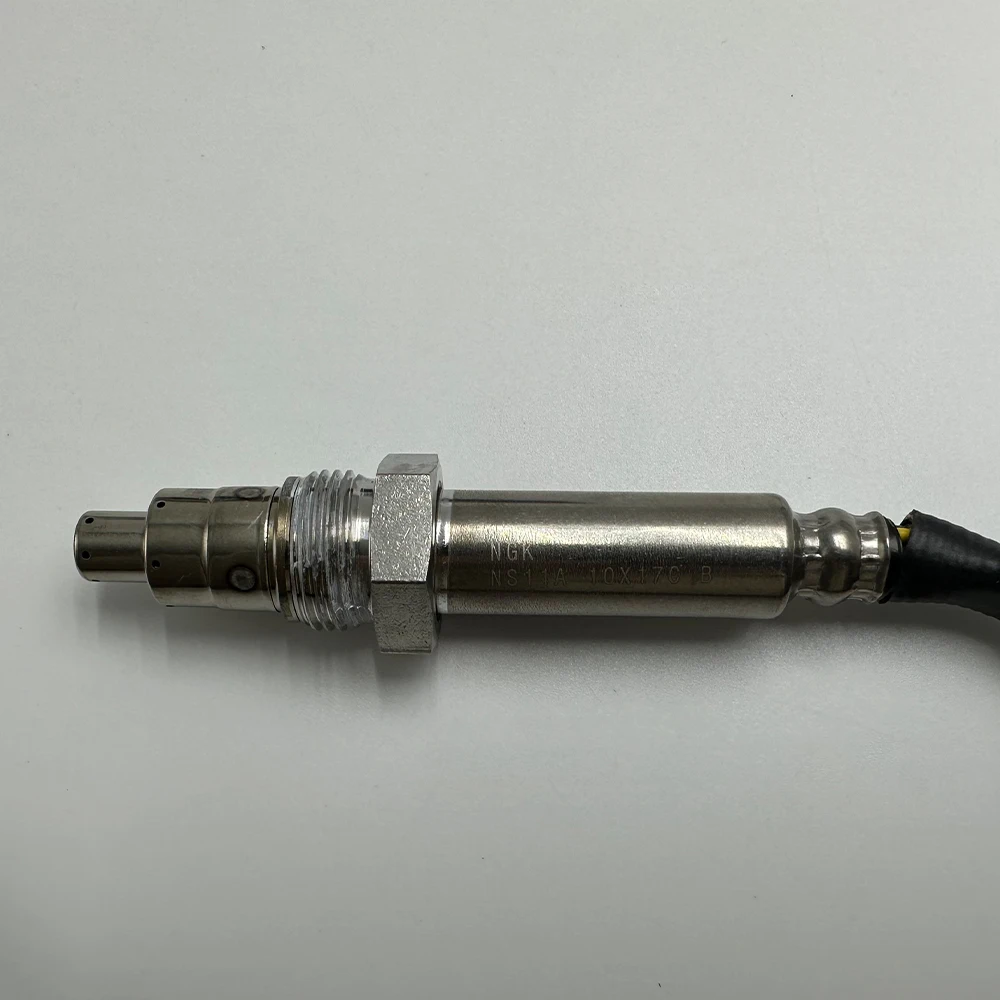 High Quality Chips 4326872 5WK96749 for NGK Probe Nitrogen Oxide Nox Sensor 5WK96749B  2872942NX For Cummins Engine CES SNS 12V 2