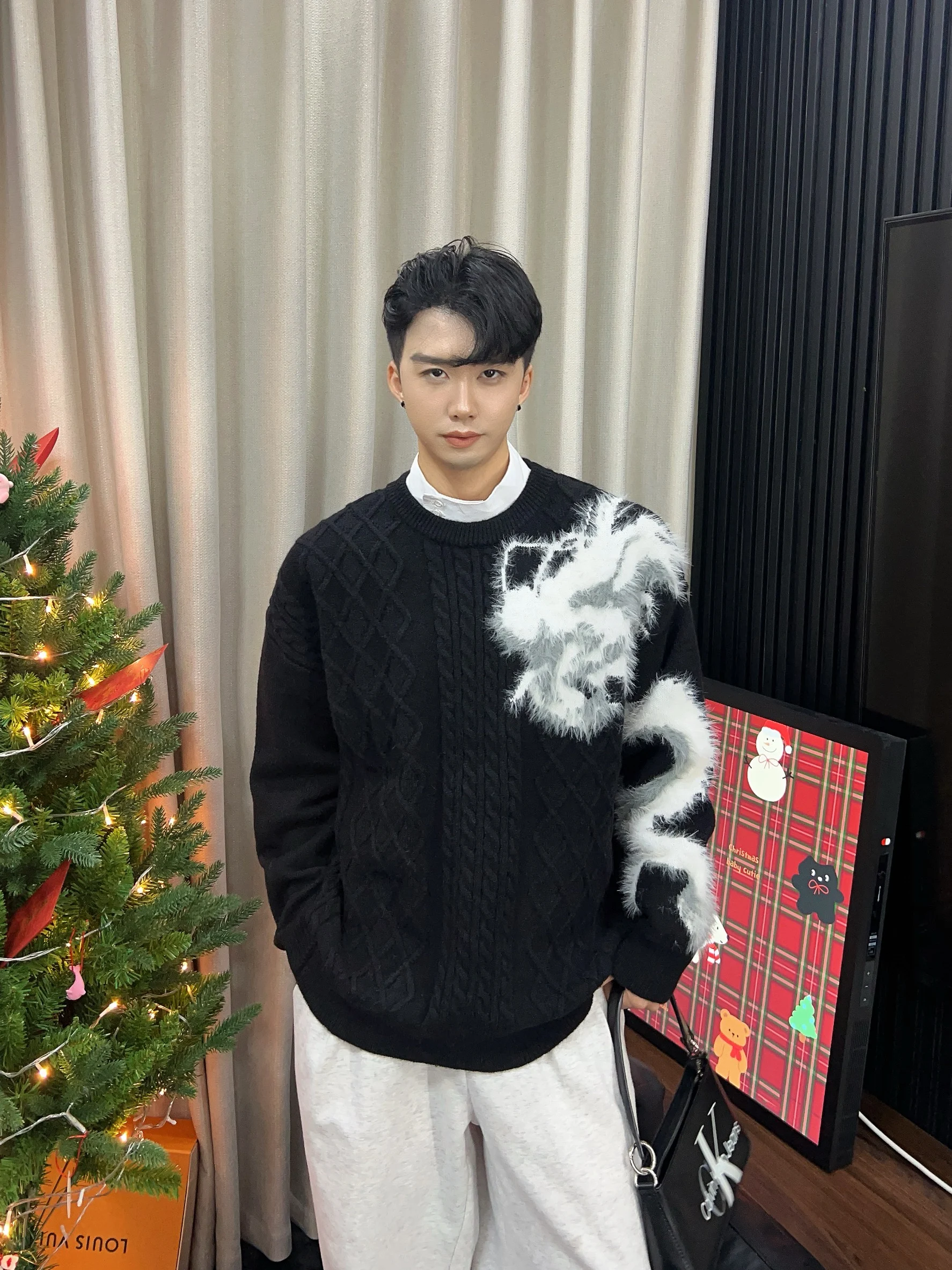 Fashion New Spring Red Sweaters Men's Women's New Loose-Fitting Outer Wear Trendy Male Pullover Long Sleeve Knitted Tops