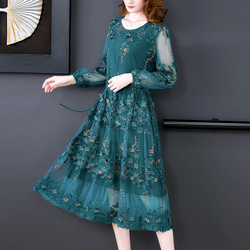 2024New Summer Mesh Floral Embroidery O-neck Flare Sleeve