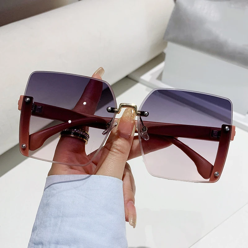 

GM LUMIAS Oversized Square Sunglass Women 2023 New Fashion Rimless Multicolor Gradient Shades Trendy Brand Design UV400 Eyewear