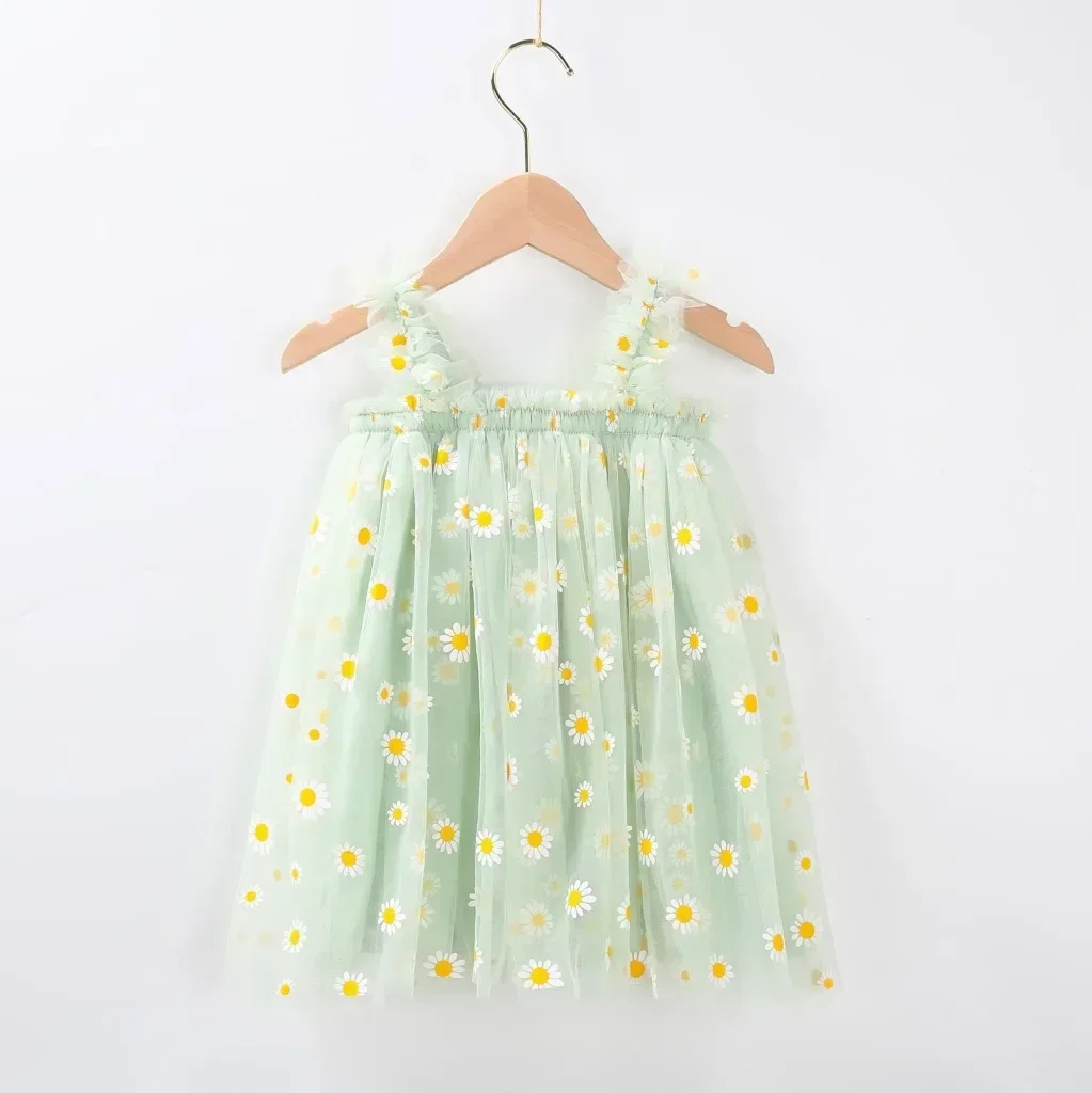 green dress daisy
