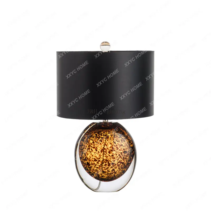 

Простой стиль, индивидуальная Настольная лампа для спальни, гостиной, образцов