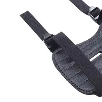 Attrezzatura per tiro con l'arco in pelle Protezione per il braccio 3 cinghie Protezione per l'avambraccio Arco regolabile sicuro Freccia Accessori per l'allenamento del tiro da caccia - immagine 6