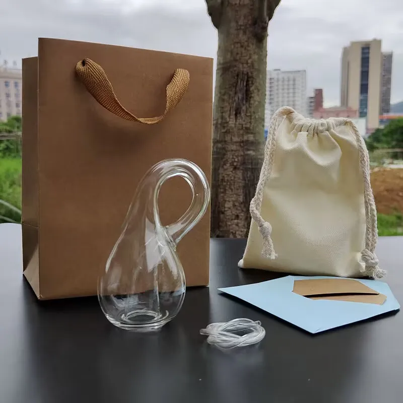 Phillips Bottle Model, Four-Dimensional Space Ornaments, Mini Trumpet, Laiyin Will Never be Filled with Water Bottles