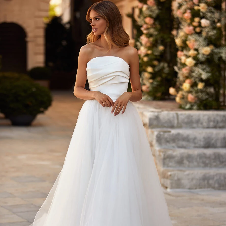Strapless Sleeveless Bohemian Tulle Princess Beach Wedding Dress