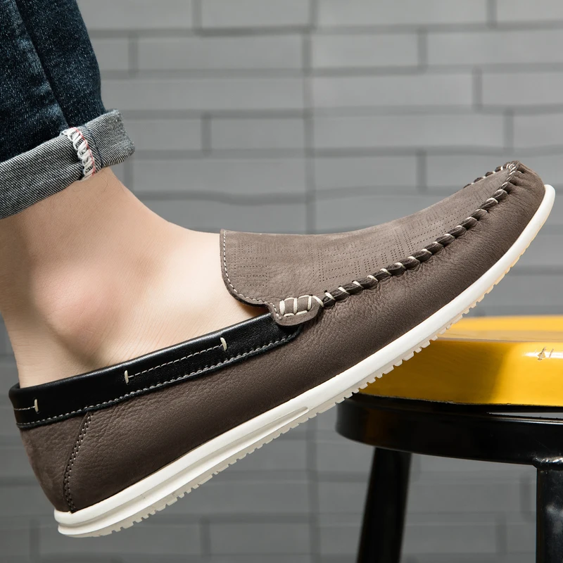 

Genuine Leather Men Shoes Luxury Formal Casual Mens Loafers Moccasins Soft Breathable Slip on Boat Shoes Outdoor High Quality