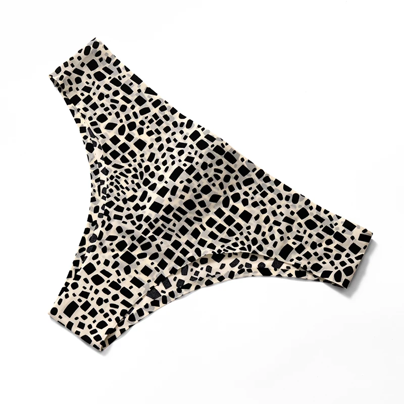 Women' s Seamless Underwear Leopard Panties - Uniqwear
