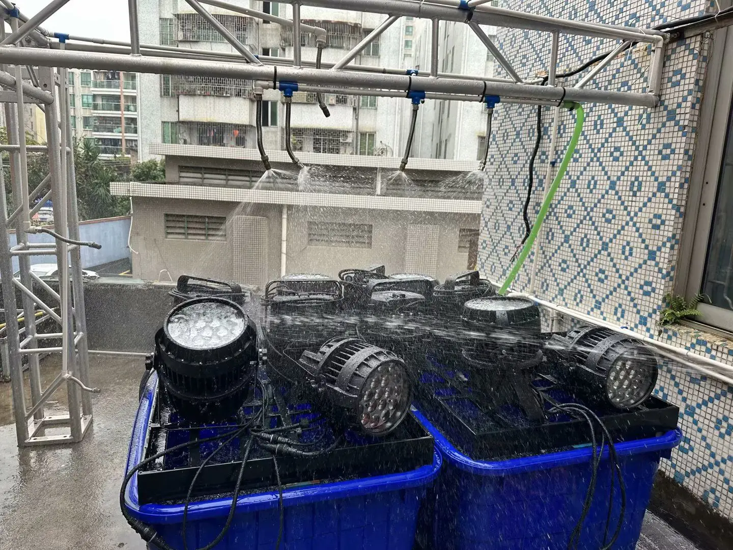 4 pieces 18x 18W 6-in-1 RGBWA UV LED Par Fixture Silent Operating LED Par with M