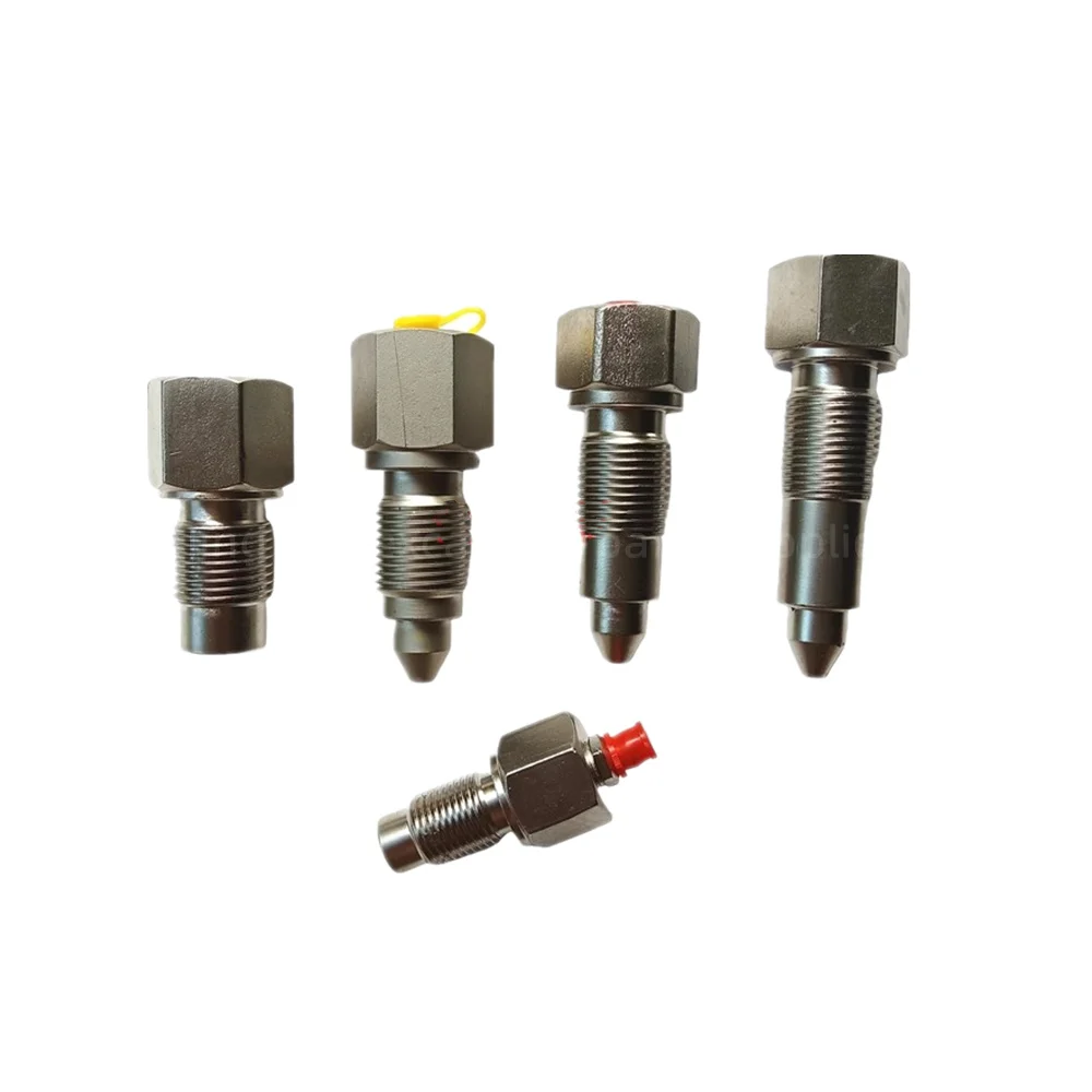 For Sany SY 75 135 195 205 215 225 245-8-9 Hyundai R55 60 80 150 215 225-5-7-9 Tighten The Grease Nipple Of The Oil Cylinder