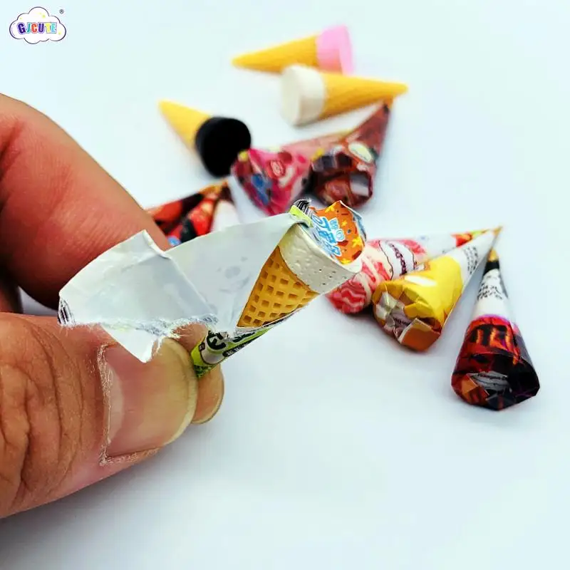 

3Pcs/set Dollhouse Mini Ice Cream Cone Dollhouse Simulation Dessert 1/12 Dolls House Kitchen Food Decorations