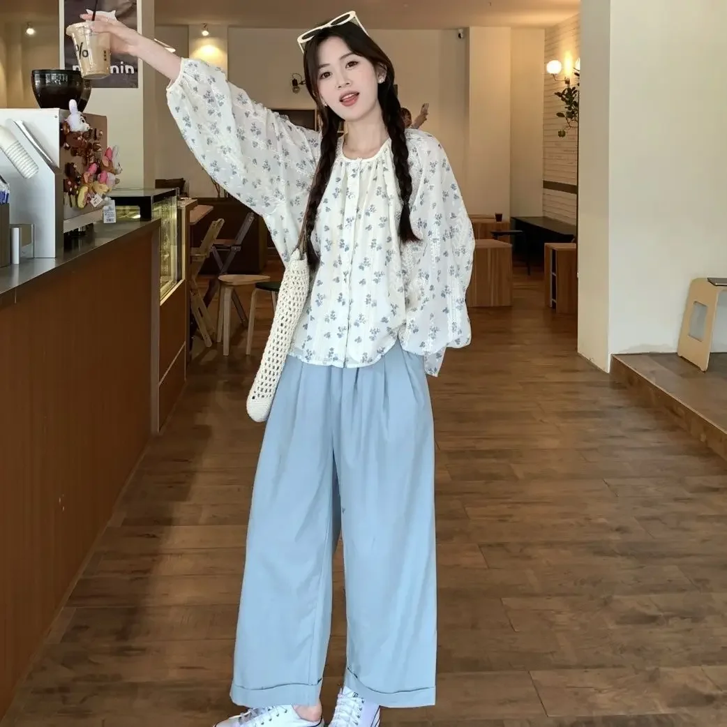 

Допамин летний комплект 2024 Новинка Цветочная Солнцезащитная рубашка корейские свободные брюки с широкими штанинами комплект из двух предметов