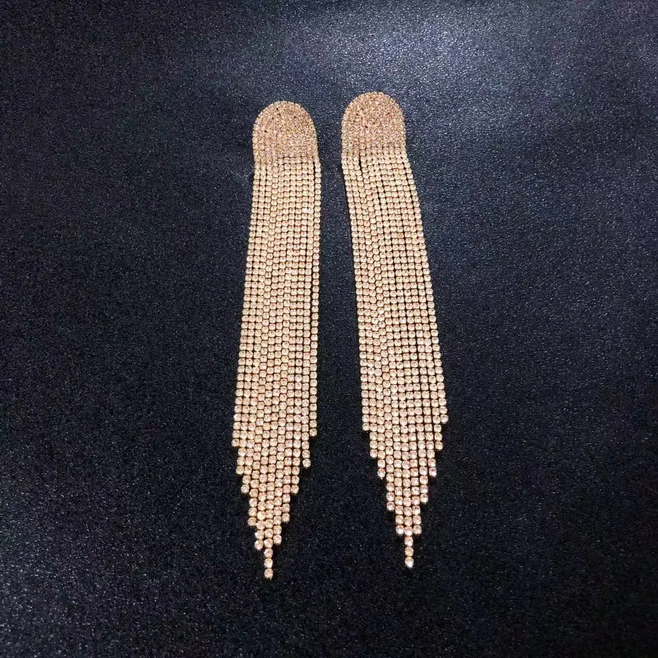 Shining Rhinestone Pendant Earrings Suitable for Women's Fashion Crystal Tassel Earrings European and American Style Earrings crystal earrings,pendant earrings,crystal tassel earrings