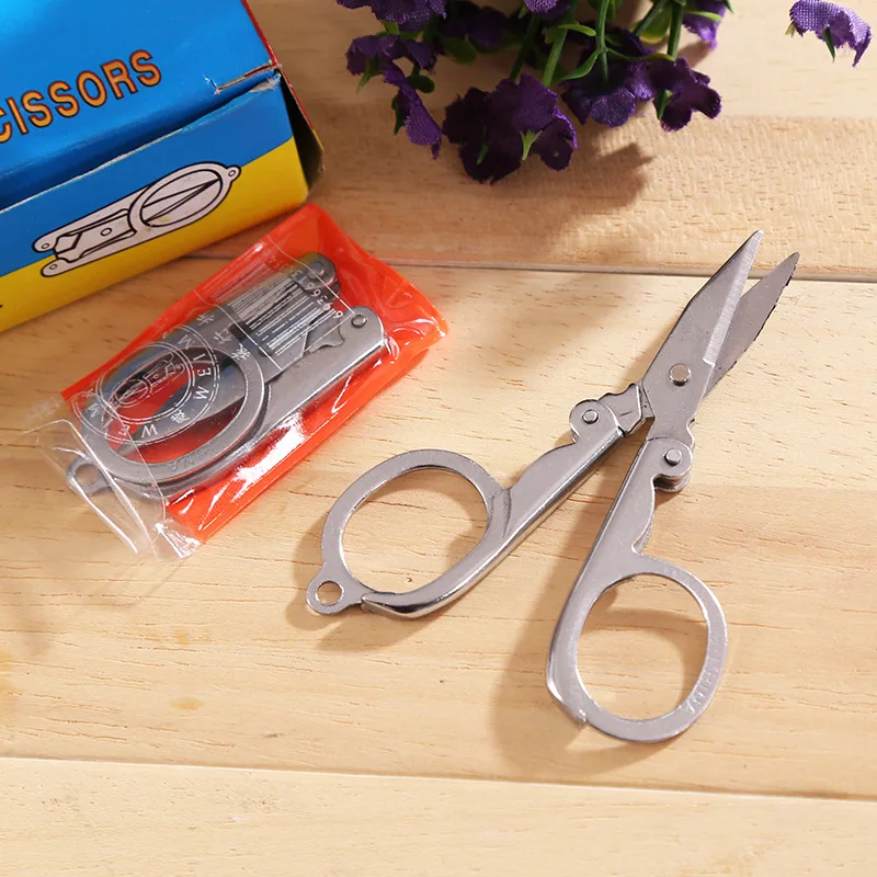 World's Smallest 2.5 Inch Functional Scissor