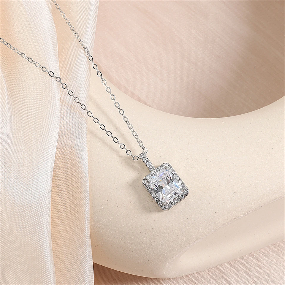Necklace craftsmanship
