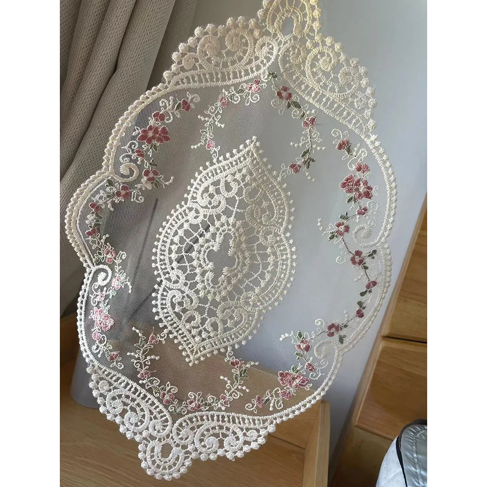 Vintage French Lace Table Mat Embroidered Lace Tablecloth Pastoral European Style Bedside Table Decoration Rose Mat 1pc
