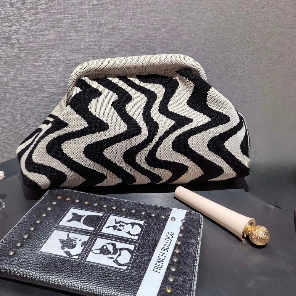 2026 NEW Ladies Beach Shoulderbag Vintage Letter Crochet Knitted Tote Crochet Cord Fabric Shopping Bag Unclosed Unlined Purse