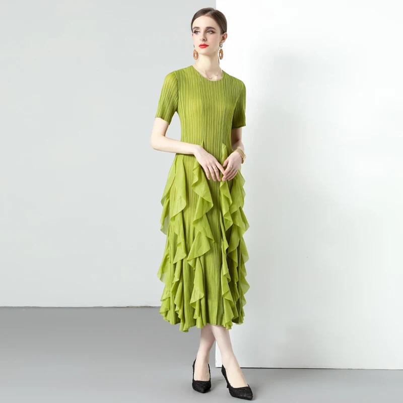 

2023 New Fashion Miyake Pleated Tierred Dress Women O-neck Short Sleeve Loose Midi Dress Women Streetwear