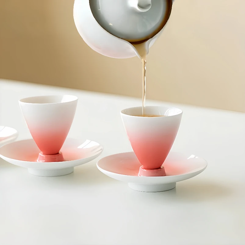 Creative Chinese-style handmade white porcelain kung fu tea cups for home use personal cups master cups and tea-tasting cups