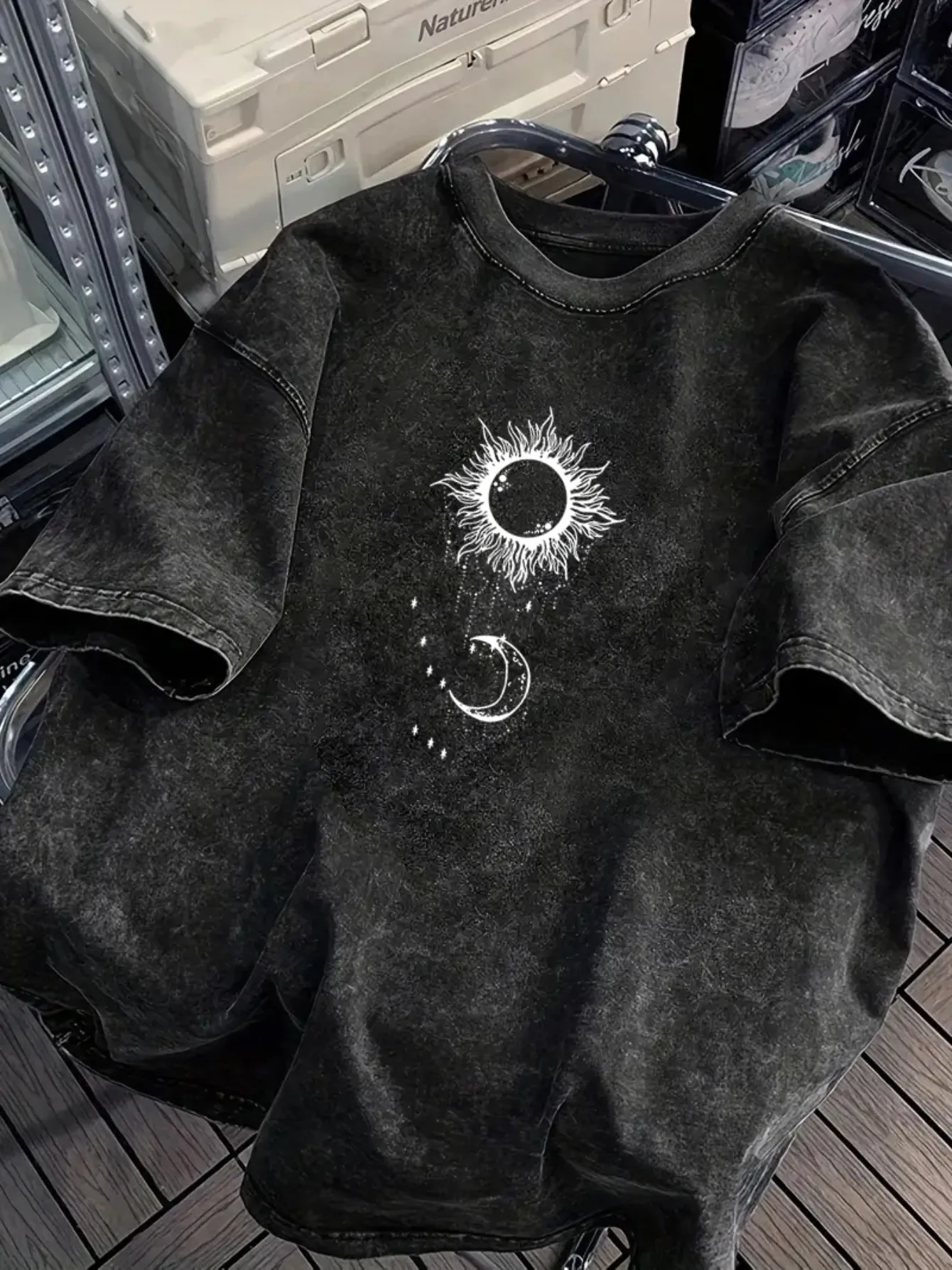 Sommerliches, lässiges, lockeres, gewaschenes schwarzes Kurzarm-T-Shirt für Herren mit einfachem Druckmuster, geeignet für Outdoor-Aktivitäten und den täglichen Gebrauch