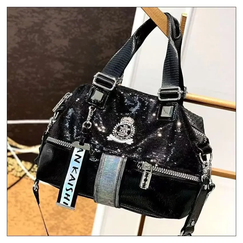 Large Capacity Handbag - Carrying Style