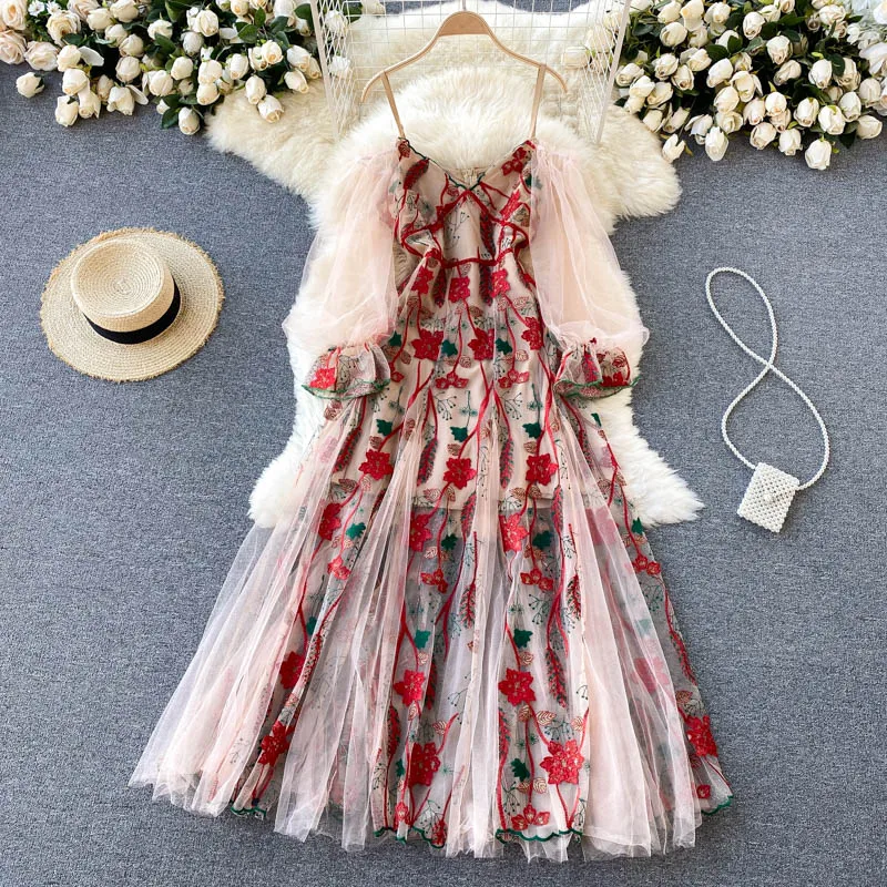 

Socialite Style Skirt High Sense Camisole Gown Scheming Cold-Shoulder Mesh Puff Sleeve Stitching Machine Embroidery Dress