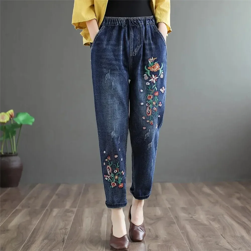 

2024spring Autumn Embroidery Elastic Waist Denim Jeans Female New Fashion Show Thin Cowboy Ladies Harem Pants Cropped Pants