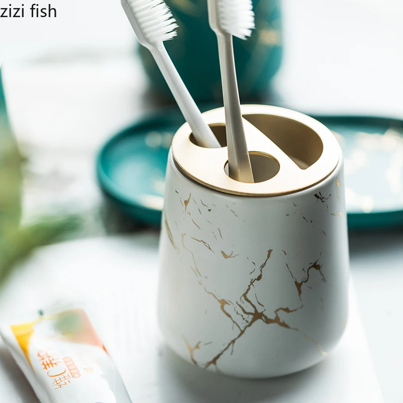Ceramic Bathroom Tumbler With Gilded Marble Texture Set_voghion.com