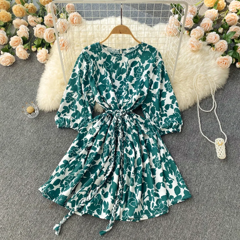 

2022 Spring and Summer New Style Small Fresh Bubble Sleeve Pretty Ruffle Edge Short Sleeve Waist Band Broken Flower Dress