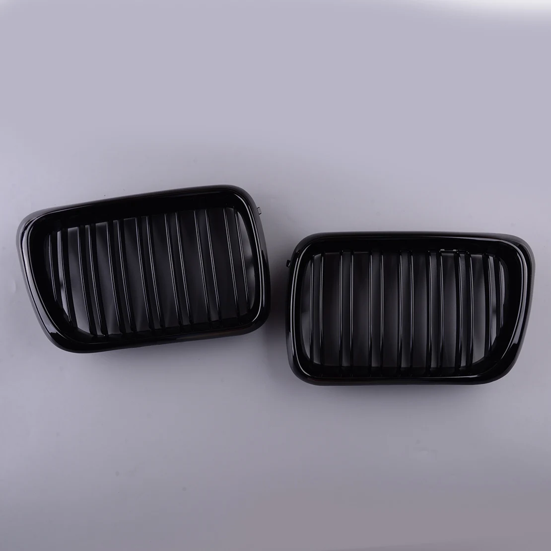 

1 Pair 51138195151 51138195152 Dual Slats Double Lines Front Bumper Hood Grilles Grills Fit for BMW 3 Series E36 1996 1997 1998