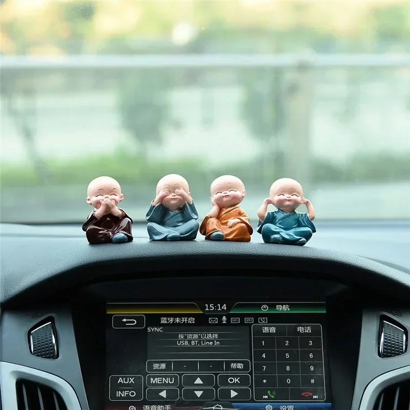 4pcs/set Resin Crafts Gifts Cute Little Monk Sculpture Lovely Monk Buddha Statue Creative Buddha Statue Desktop Decoration