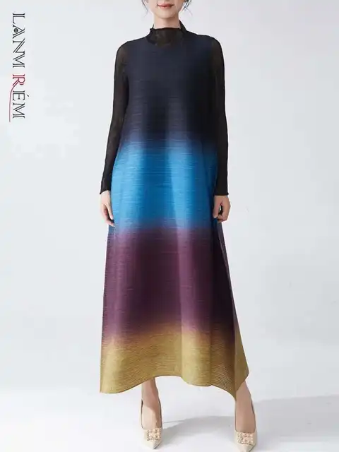 LANMREM Gradient Sleeveless Dress Women Pullover Round Neck Pleated Loose Style Female Elegant Clothing 2025 Spring New 2DC1023