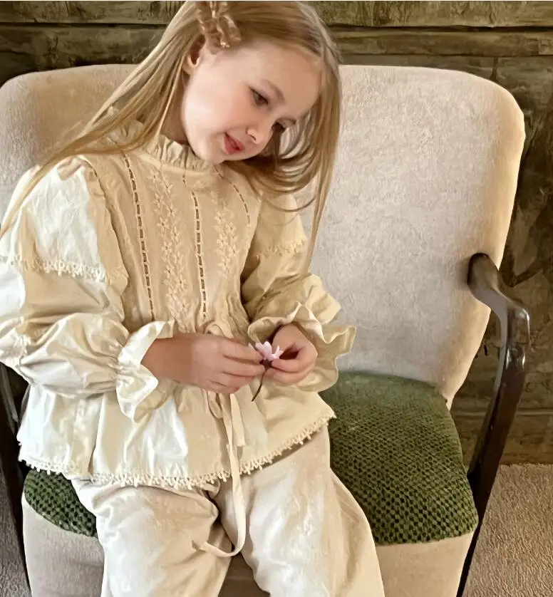 New Stlye Girls Lace Shirt Spring Cotton Full Sleeve Fashion Girls Blouse 2-7 year WW135