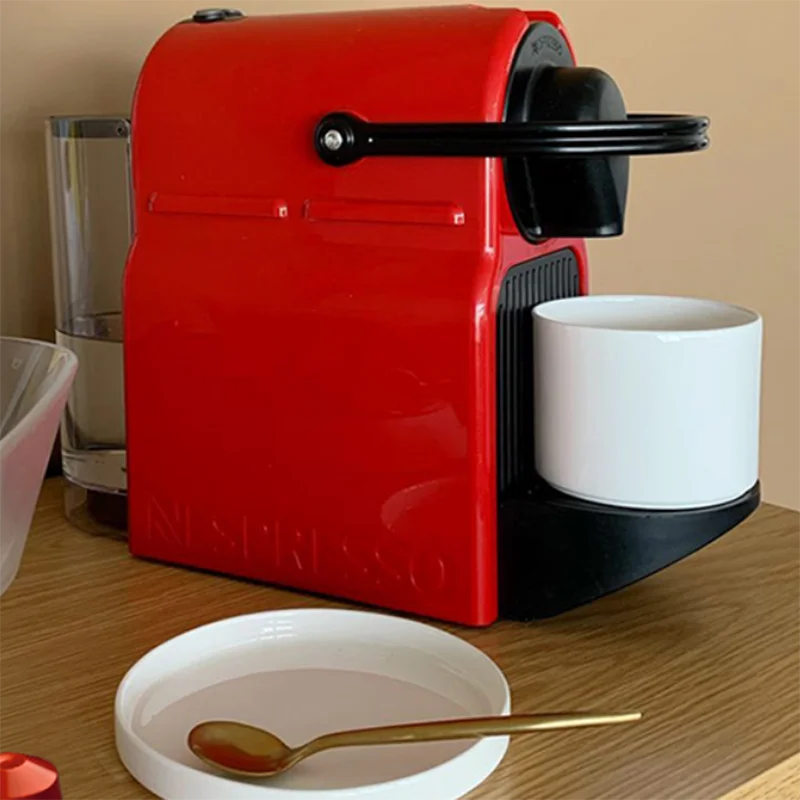 NESPRESSO  inissia  ネスプレッソイニシアC40LB 未使用品 中古・未使用品】ネスプレッソ コーヒーメーカー イニッシア C40