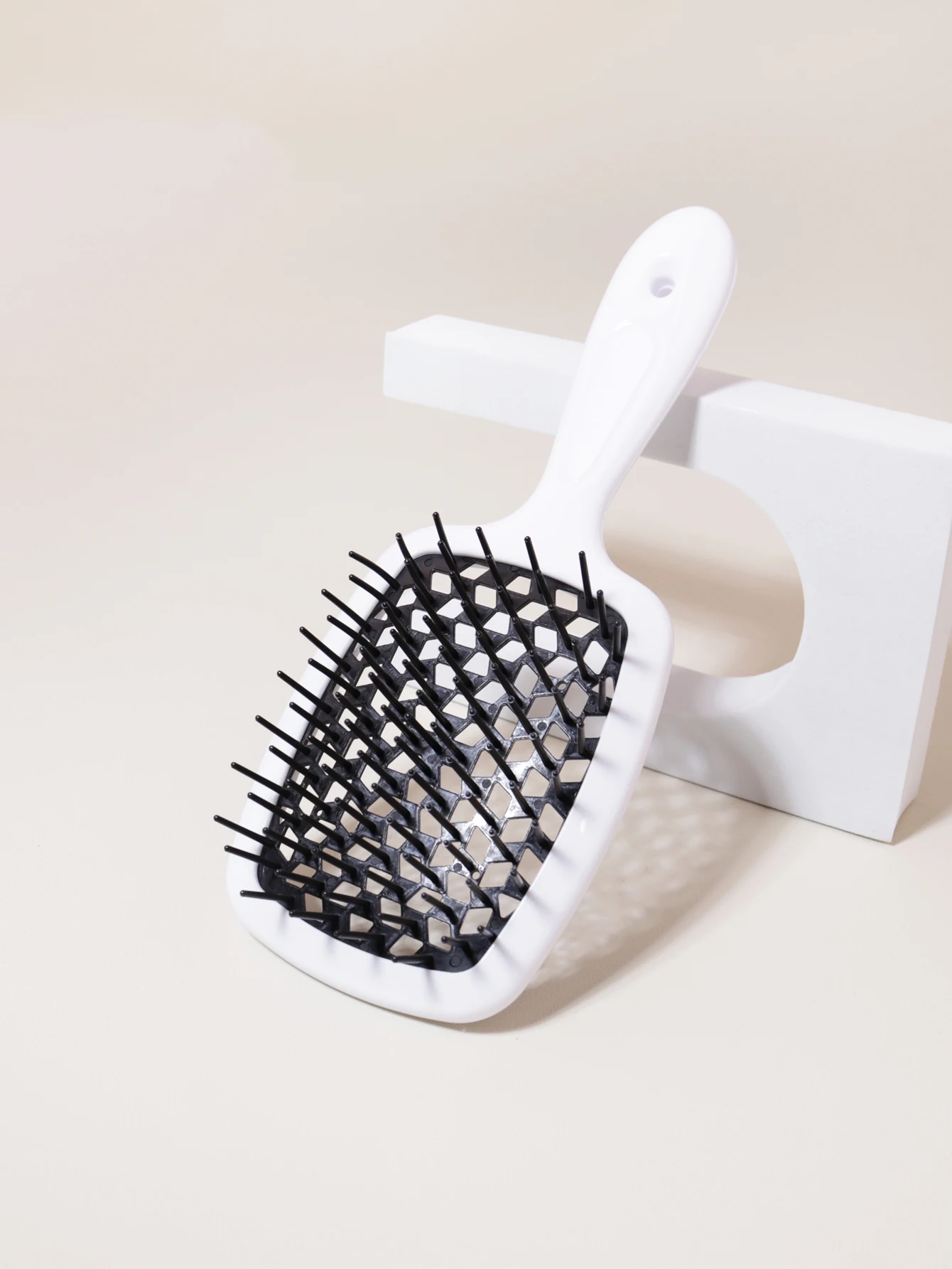 Detangling Hair Brush 1pc suitable for all types of detangling hair brushes Special for real hair wigs hair brush wig brush