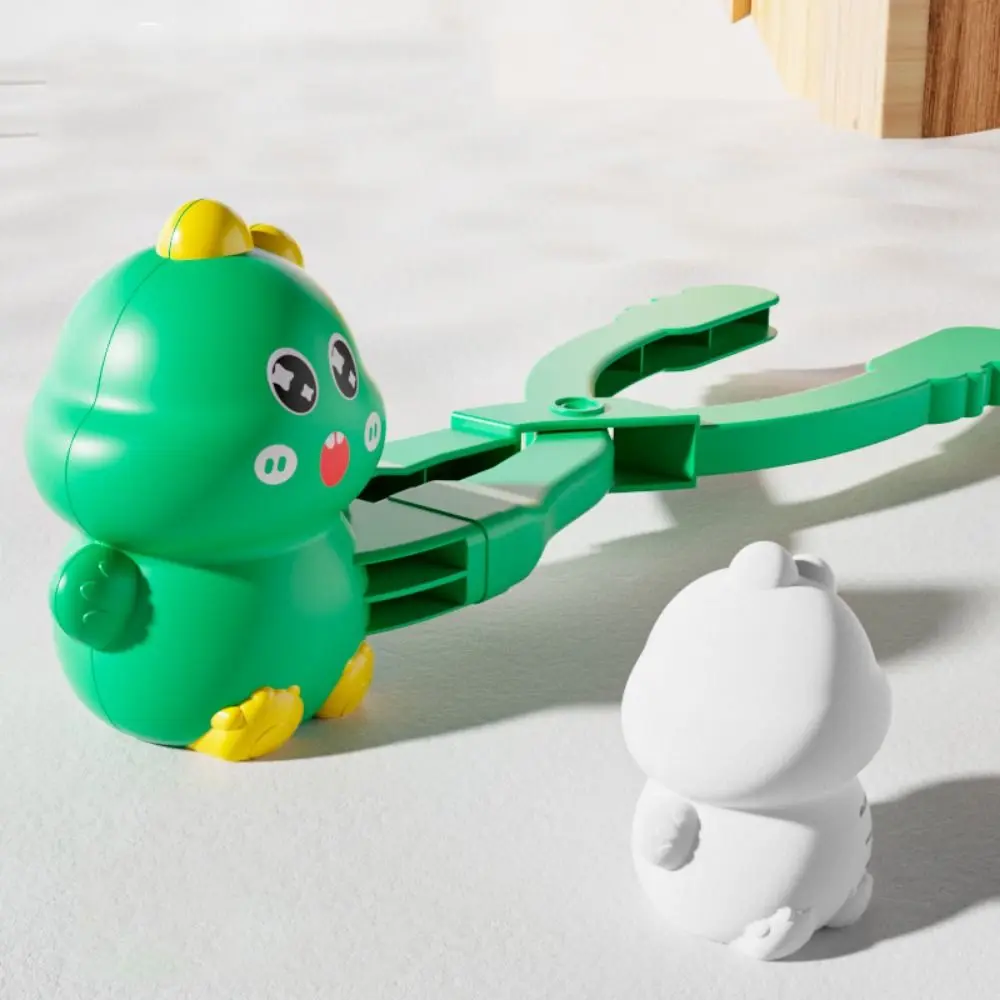 Funny Snowball Maker Clip For Kids Adult Heart Snowflake Duck Shape Clip Tongs for Outdoor Sand Snow Ball Mold Toys Sports Toys 6