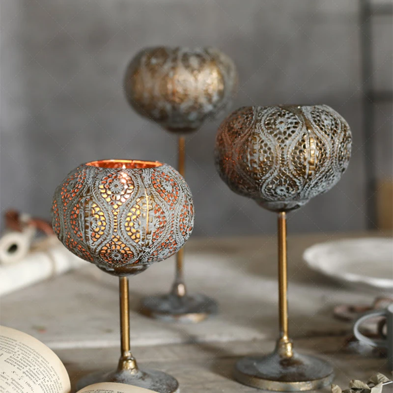 

Античный пустотелый металлический подсвечник, праздничное украшение для свадебной вечеринки, аксессуары для свечей, настольные подсвечники, домашний декор