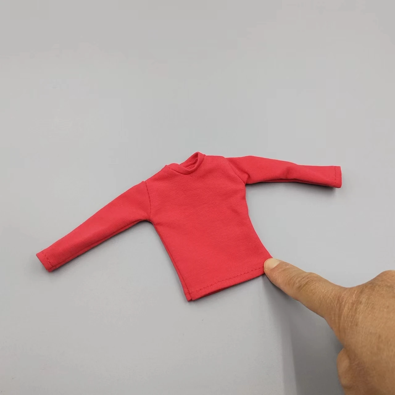 Black T-Shirt Accessory for 12 Action Figures (1/6 Scale)