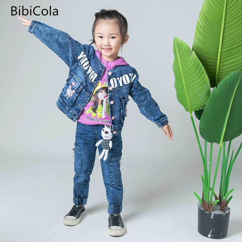 

2022 spring and autumn new baby girl denim jacket + hooded sweater + denim trousers 3 piece clothing sets