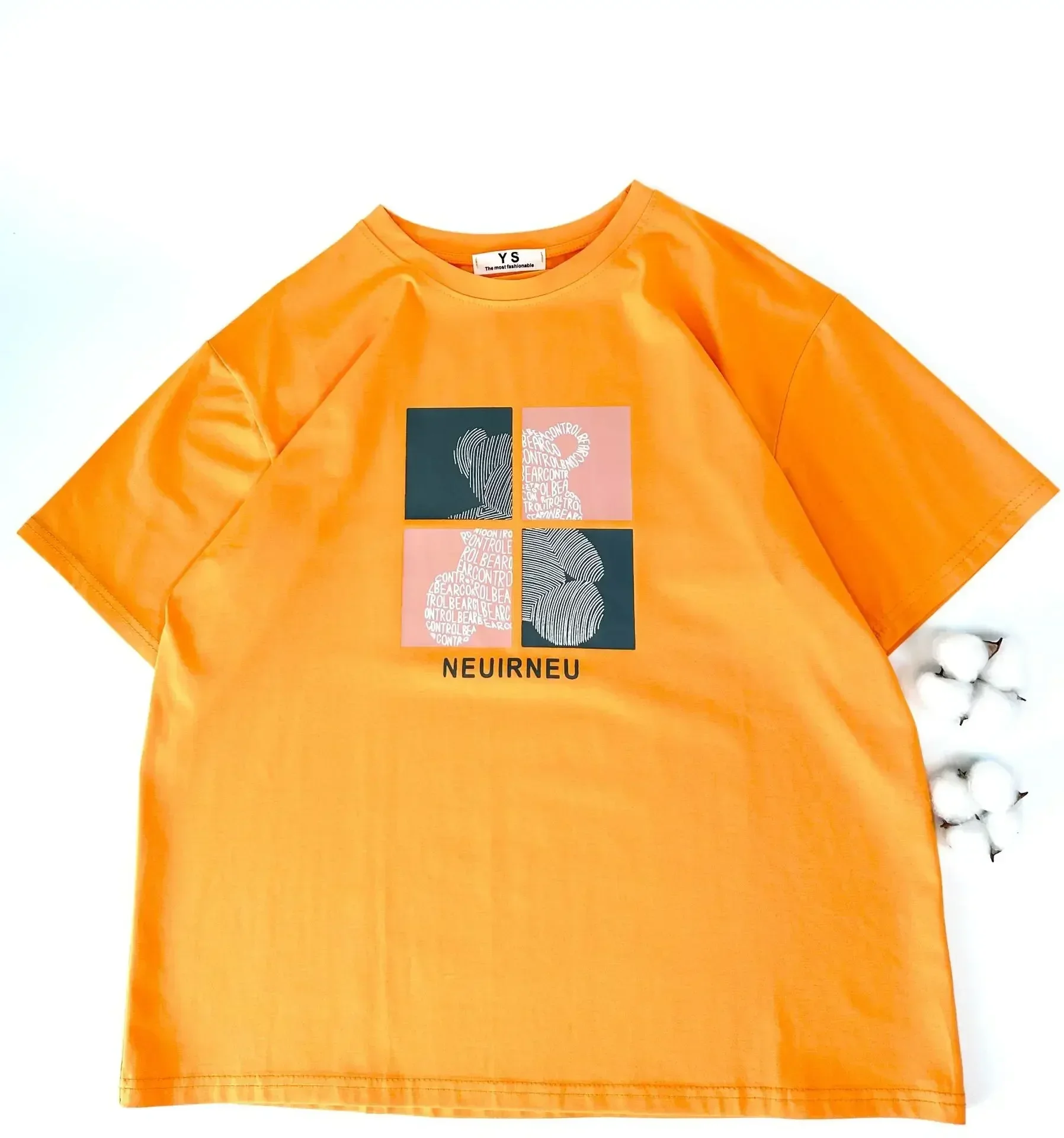 

T-shirt with round neck and short sleeve white