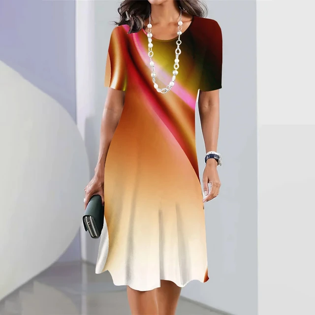 고풍스러운 실루엣과 현대적인 트위스트를 만나는 우아한 레트로 원피스