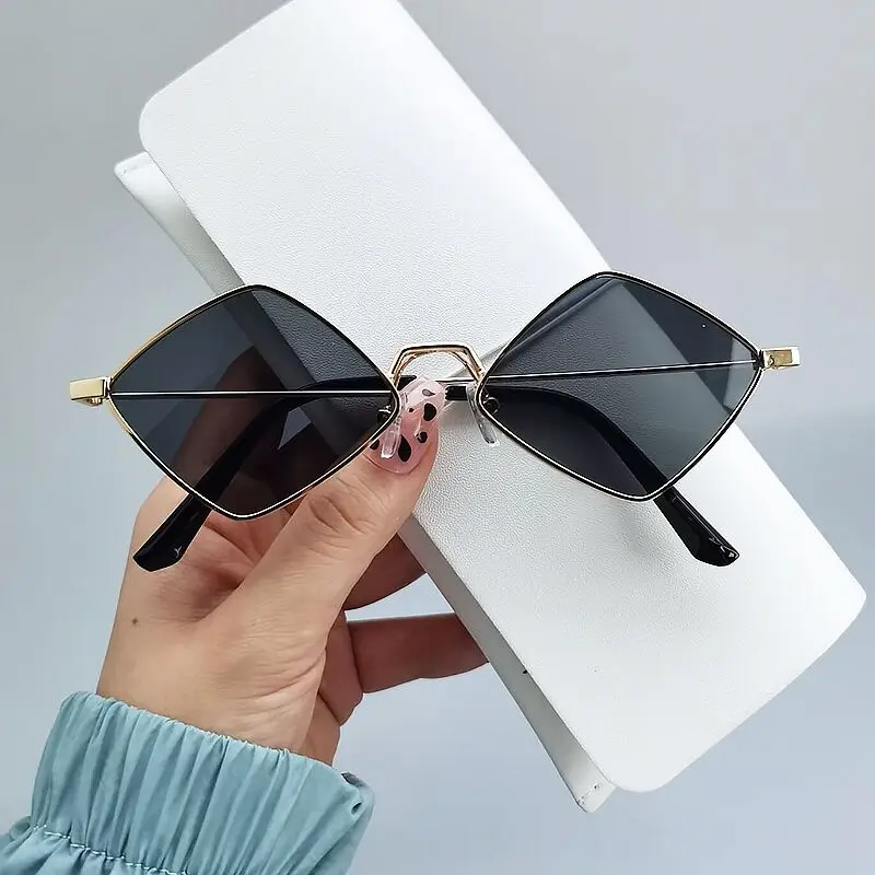 

Women Metal RhombusSunglasses 2024 Men Vintage Irregular Small Frame Sun glasses Uv400 Ladies Goggle Oculos Gafas De Sol