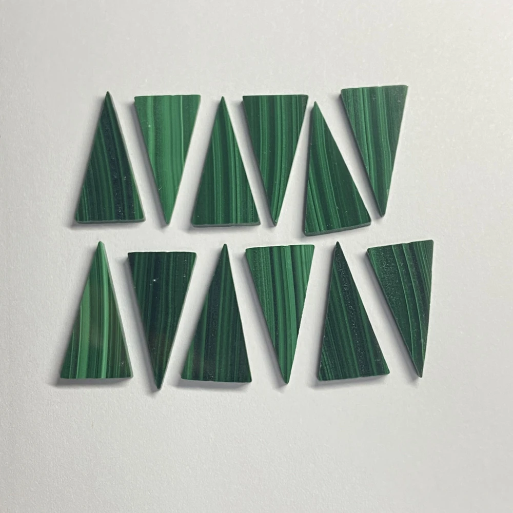 50 Pieces 1 Bag 22x11.5x2mm Big Triangle Slice Flat Natural Green Malachite Gemstone