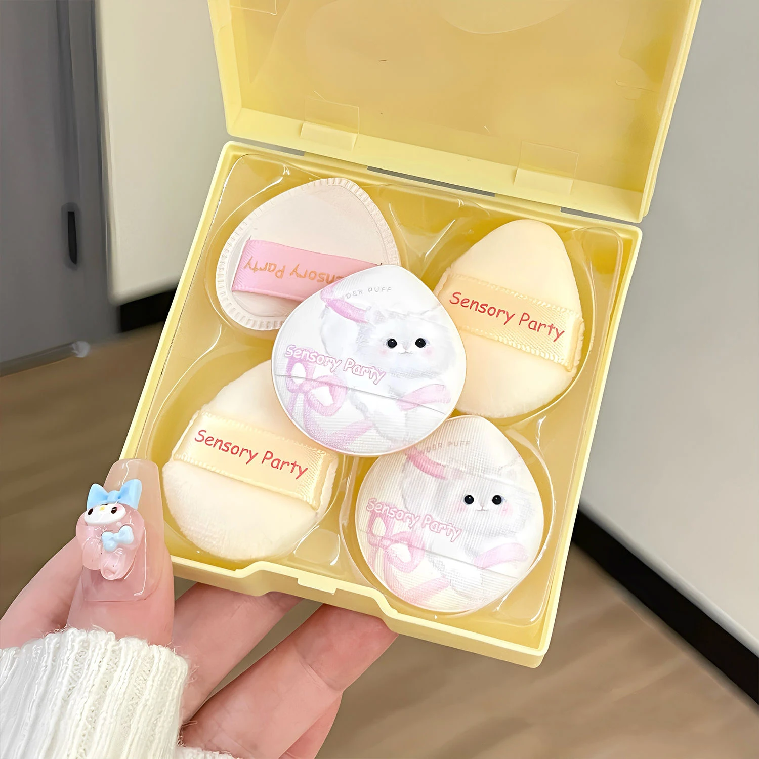 Mini Velvet Makeup Applicator Powder Puff Set for Concealer Cream
